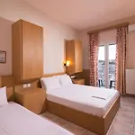 Ralitsa يميناريا